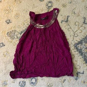 Sleeveless shirt